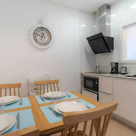 Vista Al Muelle By Hh Puerto del Carmen (Lanzarote)